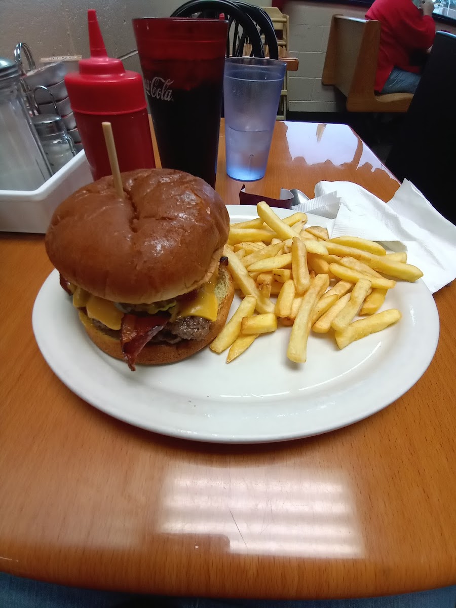 Bear’S 105 Diner-8