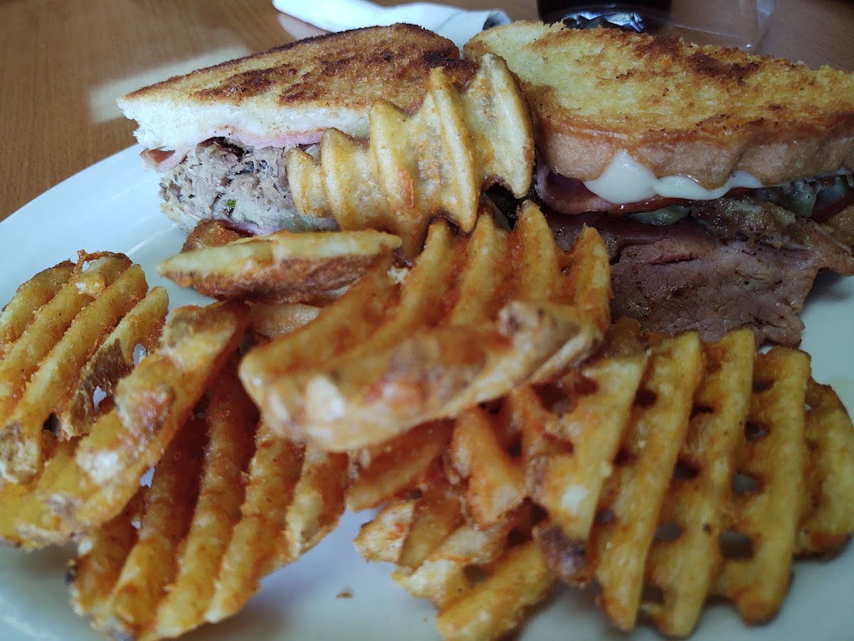 Bear’S 105 Diner-9